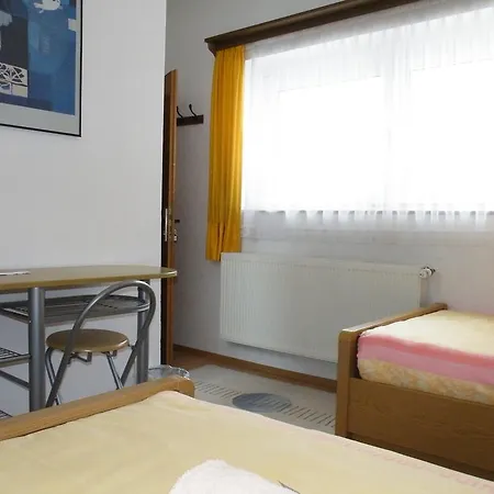 Konukevi U Stoly 3*