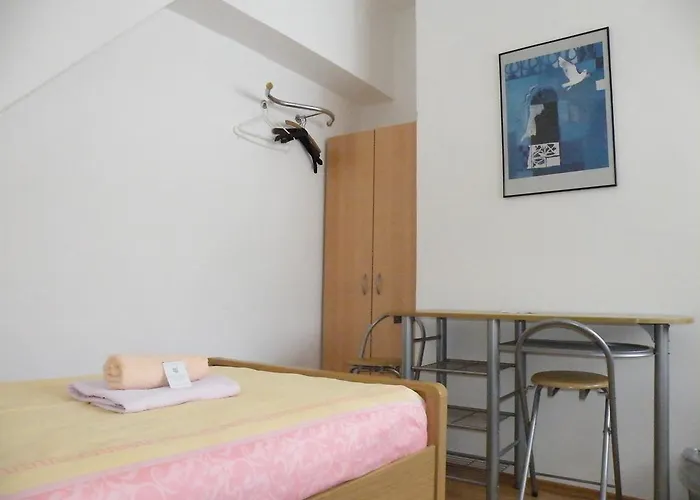 招待所 U Stoly 亚希莫夫